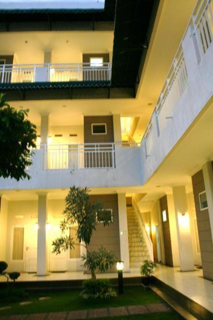 The Sriwijaya Hotel - Halal Hotel Padang  Exterior foto